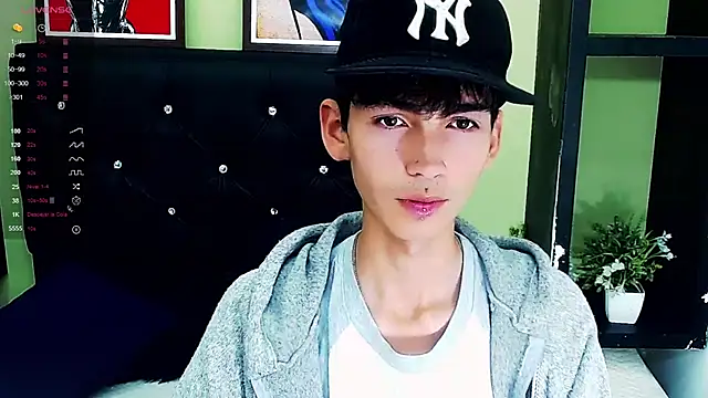 Snapshot of ttimy_x_boy chatting on 13, 1, 2025 ttimy x boy online show from 13, 1, 2025