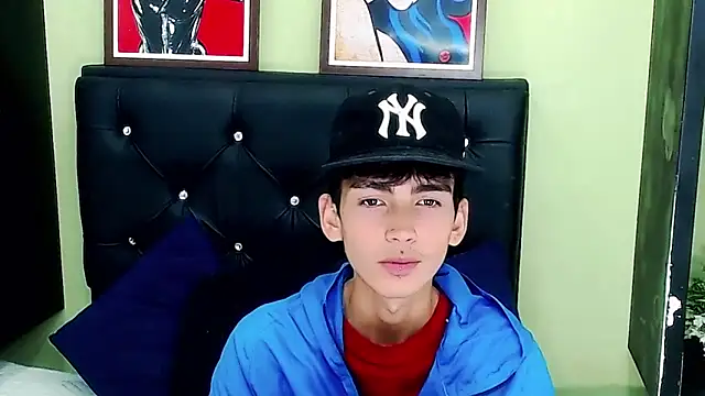 Snapshot of ttimy_x_boy chatting on 15, 1, 2025 ttimy x boy online show from 15, 1, 2025
