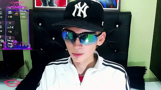 Snapshot of ttimy_x_boy chatting on 8, 3, 2025 ttimy x boy online show from 8, 3, 2025