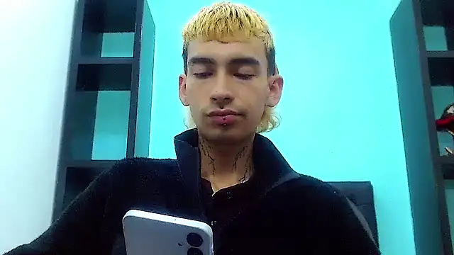 Snapshot of ttimy_x_boy chatting on 29, 4, 2026 ttimy x boy online show from 29, 4, 2026