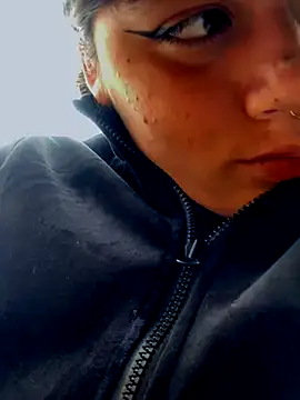 Miss oliviaa online show from 16, 9, 2025