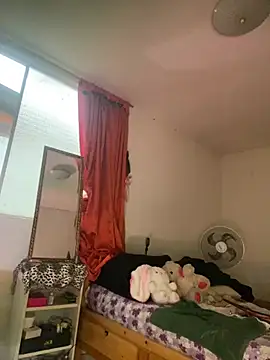 Miss oliviaa online show from 25, 3, 2026