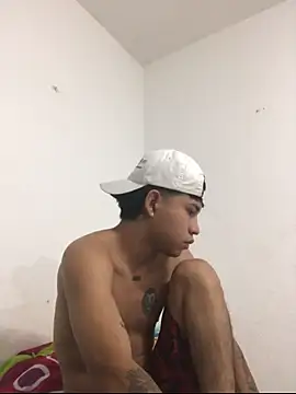 Snapshot of logannth chatting on 6, 11, 2025 logannth online show from 6, 11, 2025