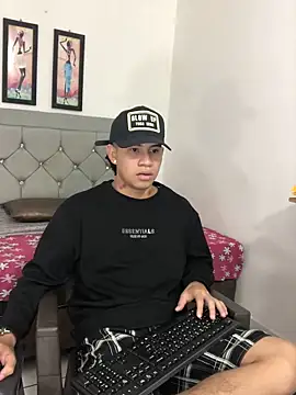 Snapshot of logannth chatting on 7, 3, 2026 logannth online show from 7, 3, 2026