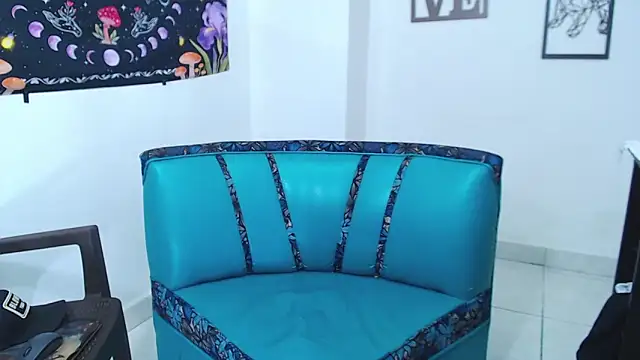 Snapshot of logannth chatting on 10, 4, 2026 logannth online show from 10, 4, 2026