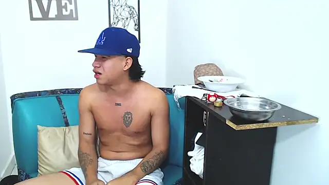 Snapshot of logannth chatting on 10, 4, 2026 logannth online show from 10, 4, 2026