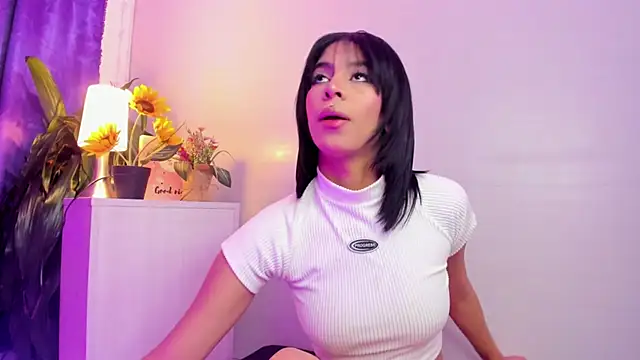 emaa lambert online show from 24, 12, 2024