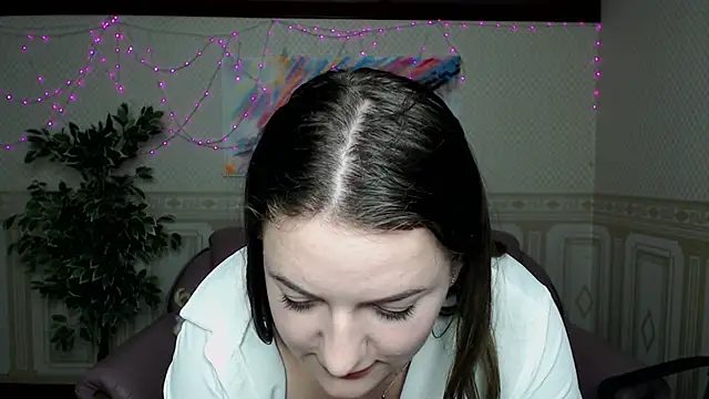 Helen Elliot online show from 19, 12, 2024