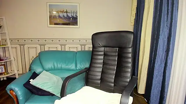 Helen Elliot online show from 28, 2, 2025