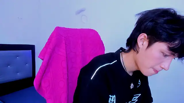 Johhan  Lee online show from 7, 2, 2025