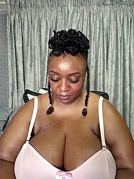 Snapshot of ThickianaRider chatting on 21, 3, 2026 ThickianaRider online show from 21, 3, 2026