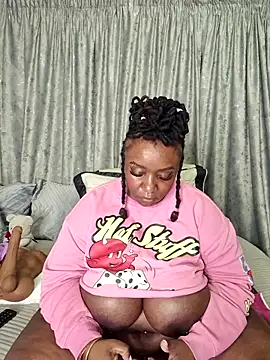 Snapshot of ThickianaRider chatting on 27, 3, 2026 ThickianaRider online show from 27, 3, 2026