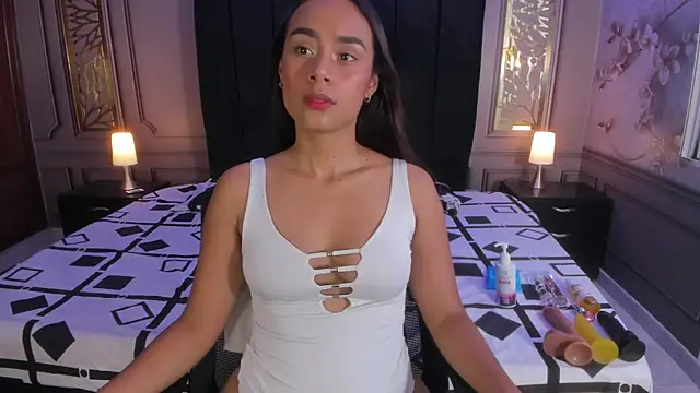 Snapshot of sheyla_sweet18 chatting on 17, 12, 2024 sheyla sweet18 online show from 17, 12, 2024