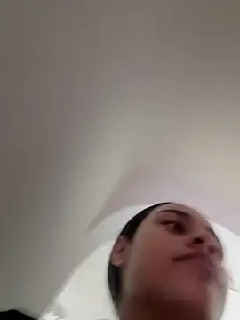 sheyla sweet18 online show from 15, 4, 2026