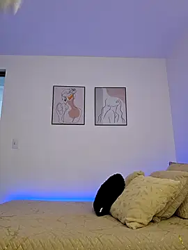 VictoriaEvaans  online show from 26, 2, 2025