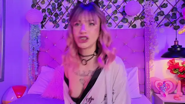 lauren evans96 online show from 11, 11, 2025