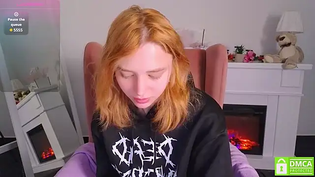 Snapshot of MirraBellanta chatting on 28, 9, 2025 MirraBellanta online show from 28, 9, 2025