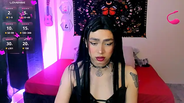 Snapshot of sophieMarshall01 chatting on 9, 9, 2025 sophieMarshall01 online show from 9, 9, 2025
