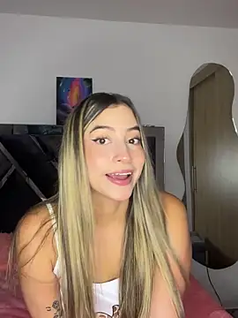 Snapshot of Issabela_G1 chatting on 17, 9, 2025 Issabela G1 online show from 17, 9, 2025