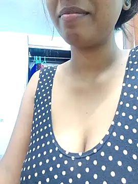 royaldoll-143 online show from 21, 1, 2025