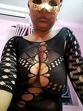 royaldoll-143 online show from 27, 10, 2025