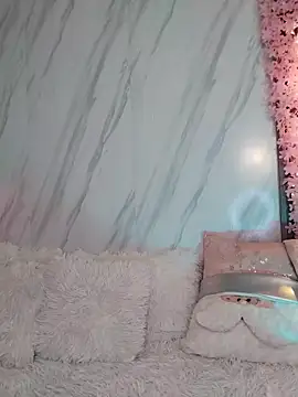 Nanda Vixen online show from 17, 12, 2025