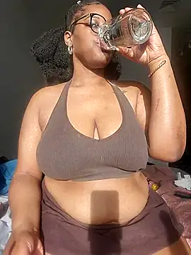 Snapshot of FKAGoddess chatting on 10, 3, 2025 FKAGoddess online show from 10, 3, 2025