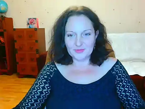 Alice3694 online show from 12, 12, 2024
