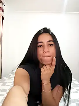 ChloeTurner  online show from 19, 12, 2024