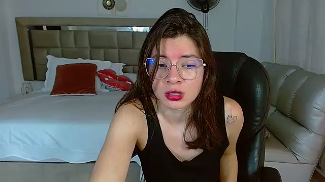 zoecruzz online show from 14, 1, 2026