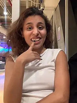 Katee Jones online show from 15, 1, 2025