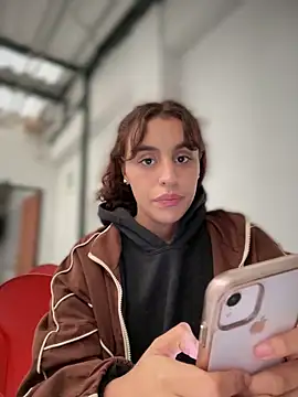 Katee Jones online show from 14, 2, 2025