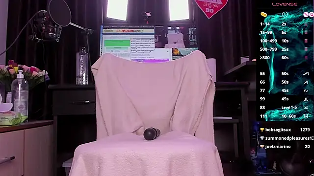 Snapshot of Raissa_sky26 chatting on 11, 1, 2025 Raissa sky26 online show from 11, 1, 2025
