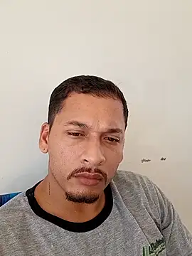 Snapshot of MorenoTatu chatting on 14, 4, 2026 MorenoTatu online show from 14, 4, 2026