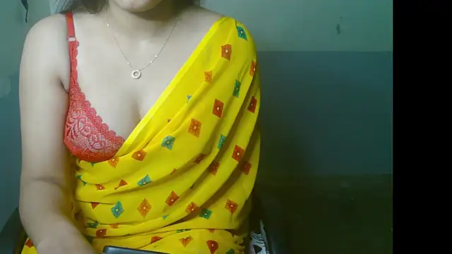 Snapshot of NithyaSingh chatting on 17, 12, 2024 NithyaSingh online show from 17, 12, 2024