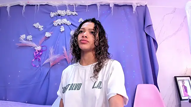 BritneyCollins online show from 30, 10, 2025