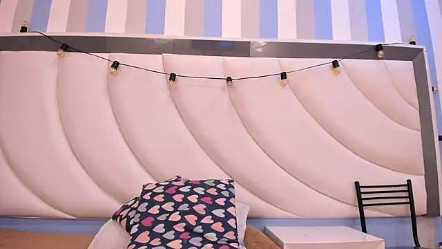 BritneyCollins online show from 19, 4, 2026