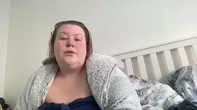 Snapshot of Busty-BBW-Emilie chatting on 9, 3, 2025 Busty-BBW-Emilie online show from 9, 3, 2025