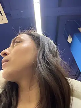 Holly Play online show from 8, 2, 2026