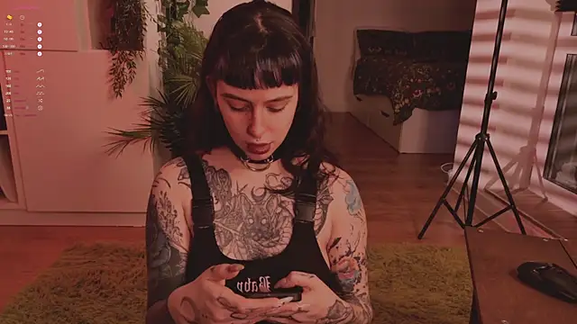 MichaellaMoon online show from 3, 10, 2025