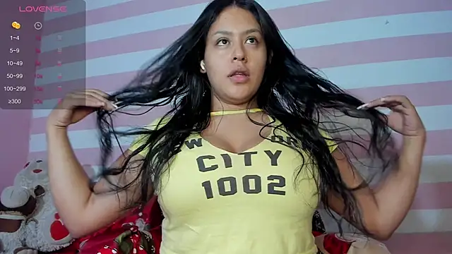 Snapshot of Loveequinn chatting on 10, 12, 2024 Loveequinn online show from 10, 12, 2024