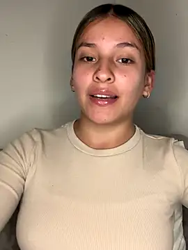 Cora sarah online show from 11, 9, 2025