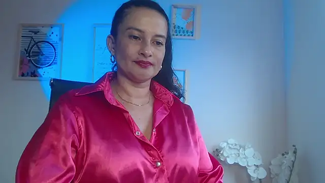 lucy diiaz online show from 3, 2, 2025