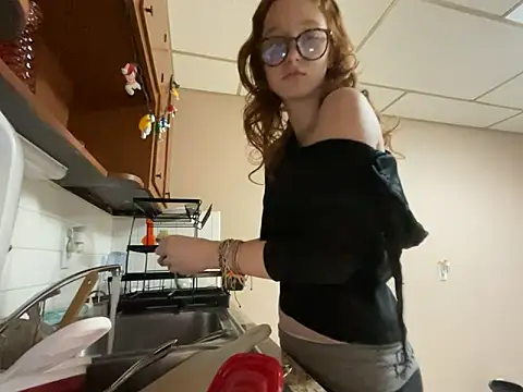 gingerbabe18 online show from 10, 5, 2026