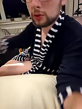 Snapshot of tipico0799 chatting on 5, 10, 2025 tipico0799 online show from 5, 10, 2025