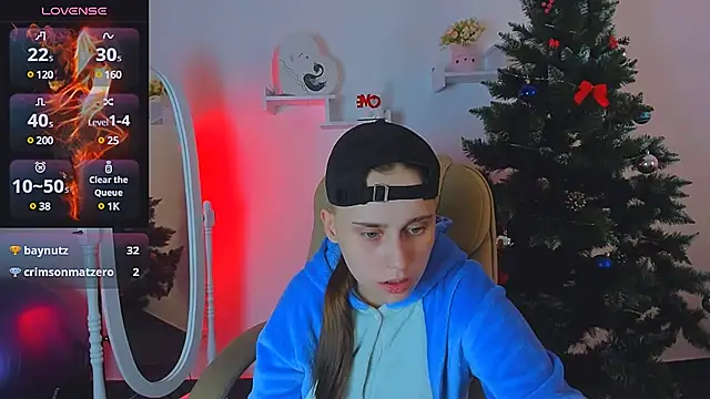 Dolly  Queen  online show from 11, 12, 2024