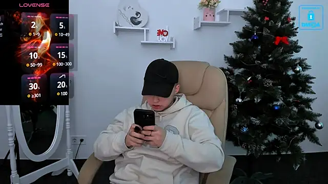 Dolly  Queen  online show from 19, 1, 2025