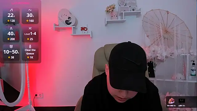 Dolly  Queen  online show from 19, 3, 2025