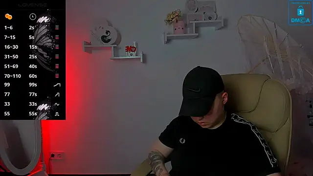 Dolly  Queen  online show from 22, 3, 2025