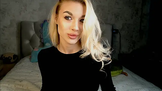 Ella Milla online show from 7, 4, 2026